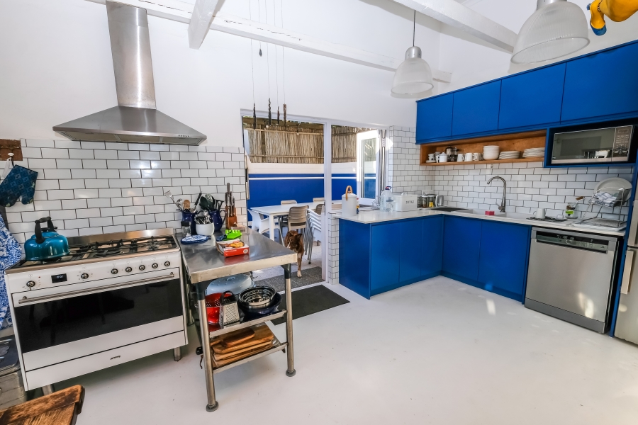 3 Bedroom Property for Sale in Middedorp Western Cape